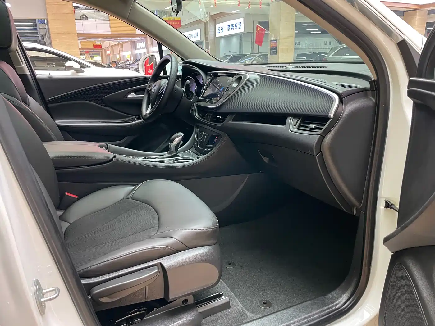 Buick Envision Plus 2019 20T FWD Leading Model China VI фото 8