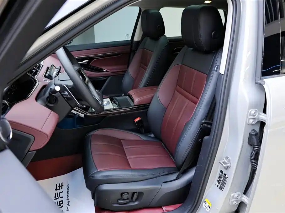 Land Rover Range Rover Evoque 2023 Range Rover Evoque L 249PS Luxury Edition фото 26