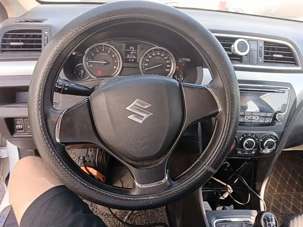 Suzuki Alivio 2016 2015 1.6L Manual Comfort