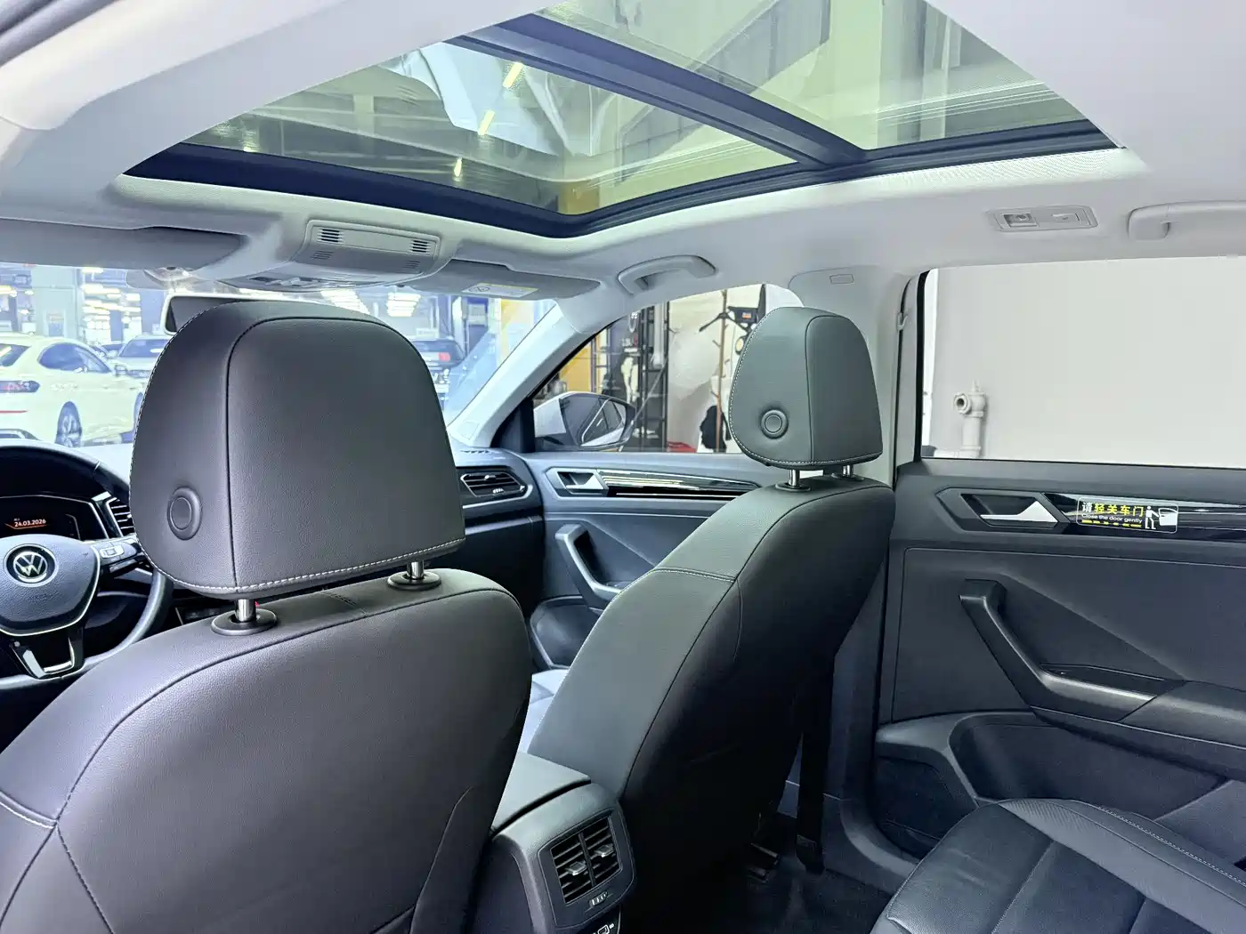 VOLKSWAGEN T ROC EXPLORING SONGS