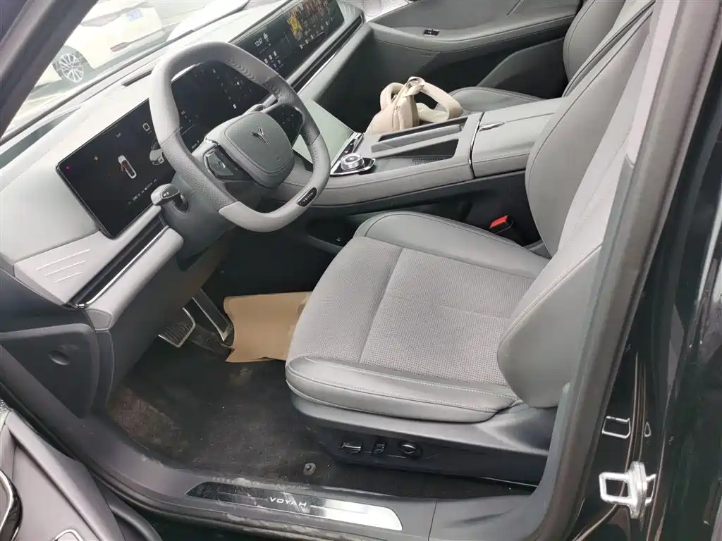 Voyah Auto VOYAH Zhuiguang 2024 PHEV AWD Ultra Long Range Flagship фото 11