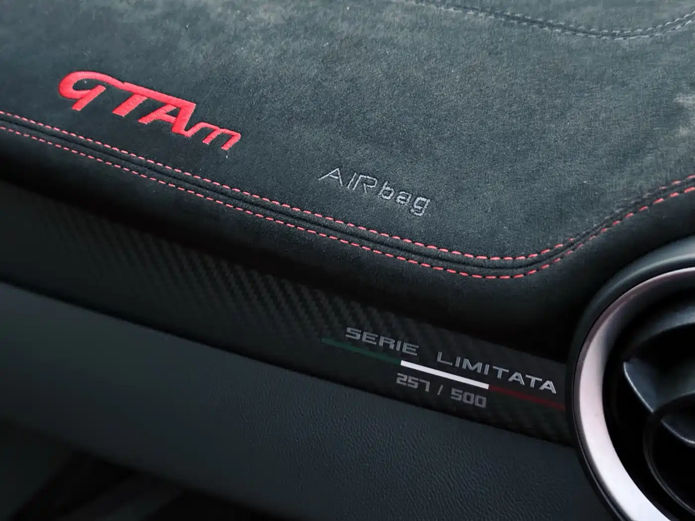 Alfa Romeo Giulia 2021 GTAm фото 13