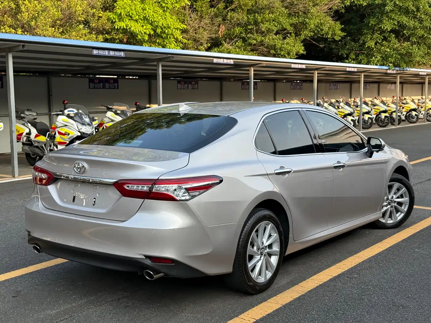 Toyota Camry 2021 2.0G Luxury Edition фото 4
