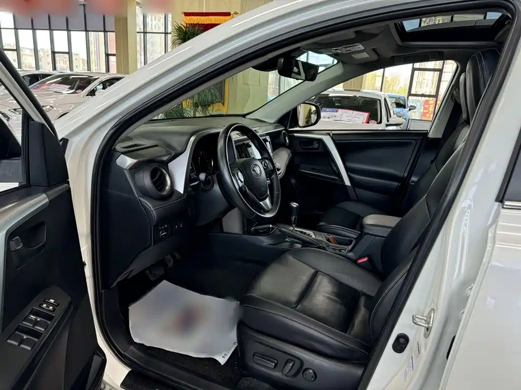 Toyota RAV4 Rongfang 2018 2.5L Automatic 4WD Elite i Edition фото 9