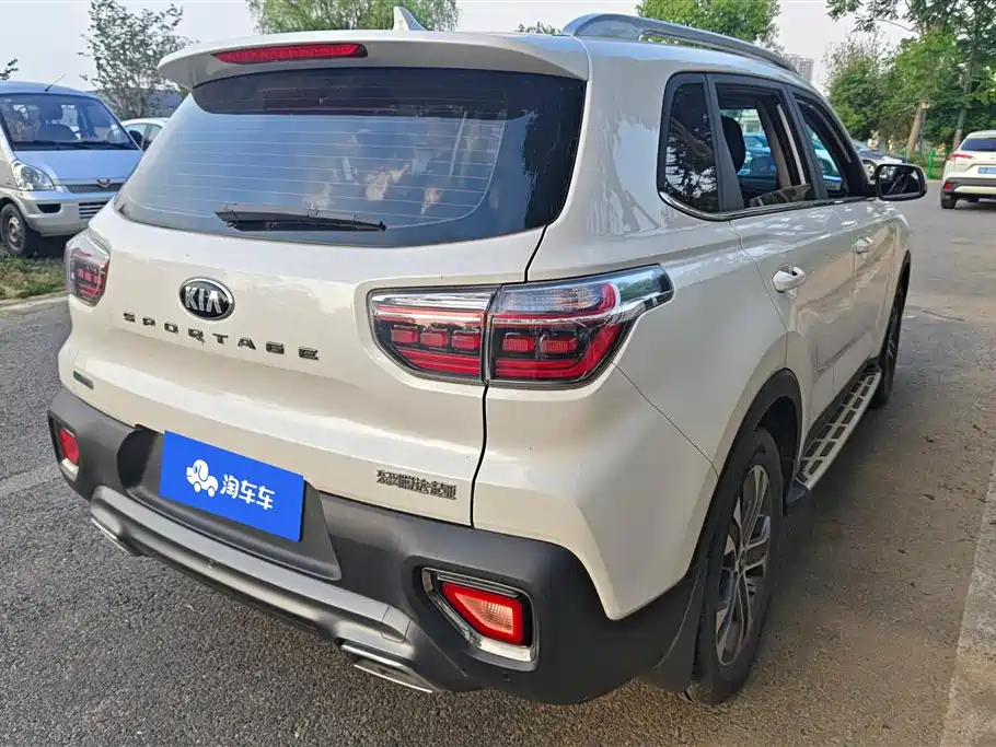 Kia Sportage 2019 2.0L Automatic Smart Luxury Edition фото 3