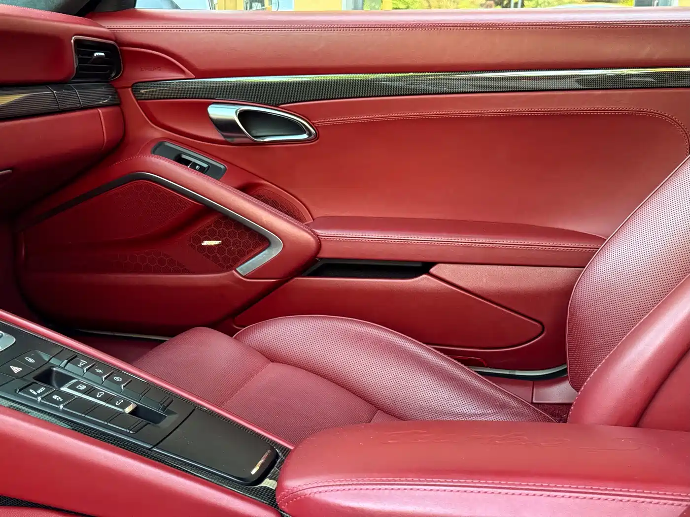 Porsche 911 2016 Turbo S 3.8T фото 9