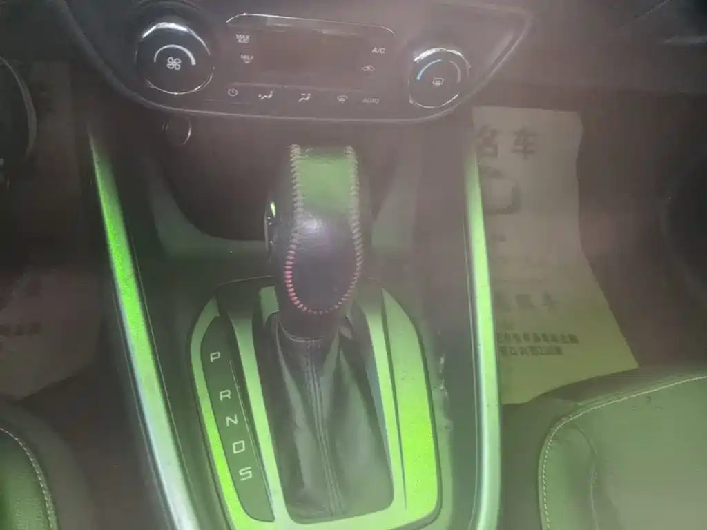 Ford Escort 2015 2015 1.5L Automatic Fashion
