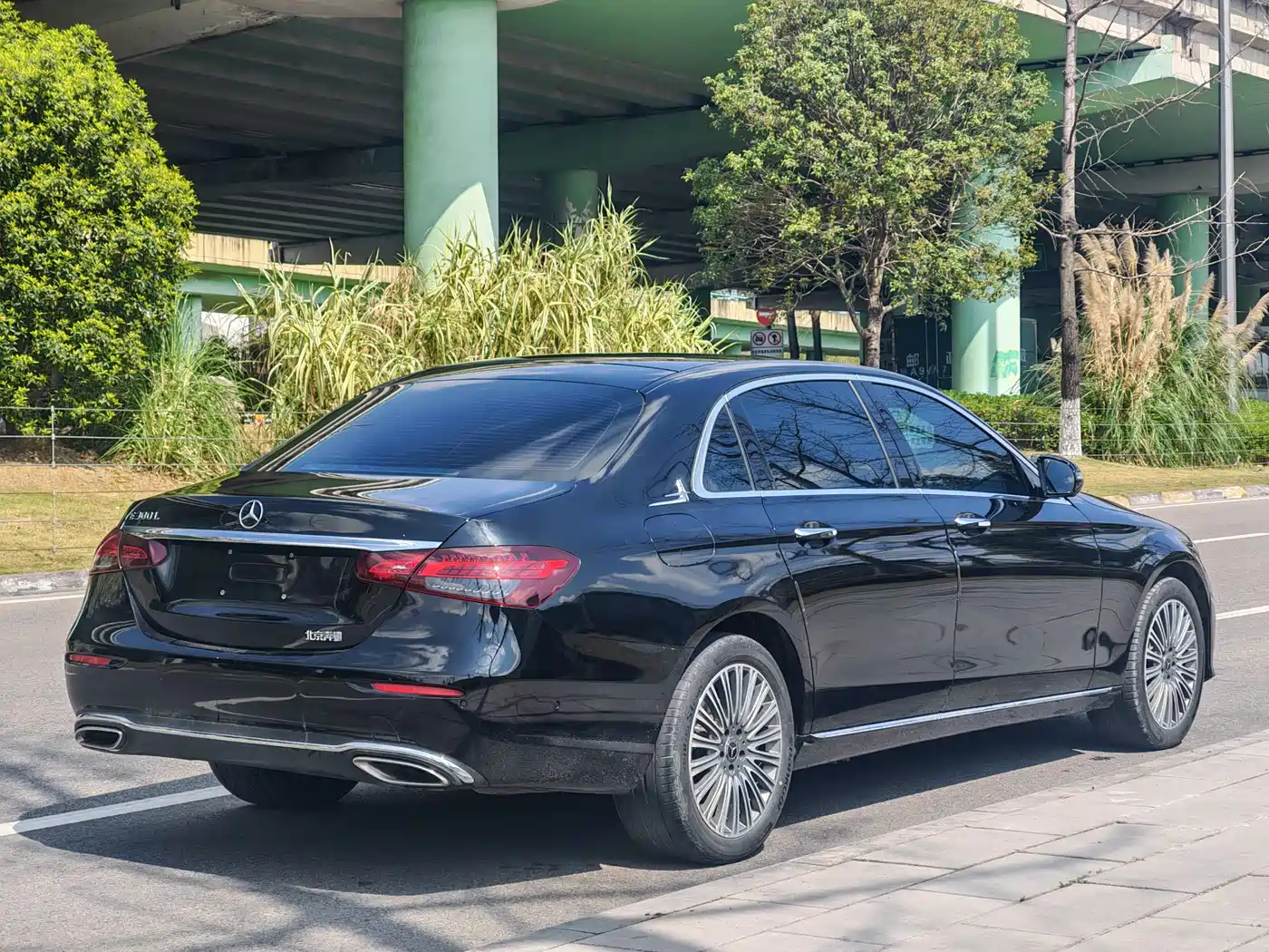 Mercedes-Benz E-Class 2023 E 300 L Luxury фото 6