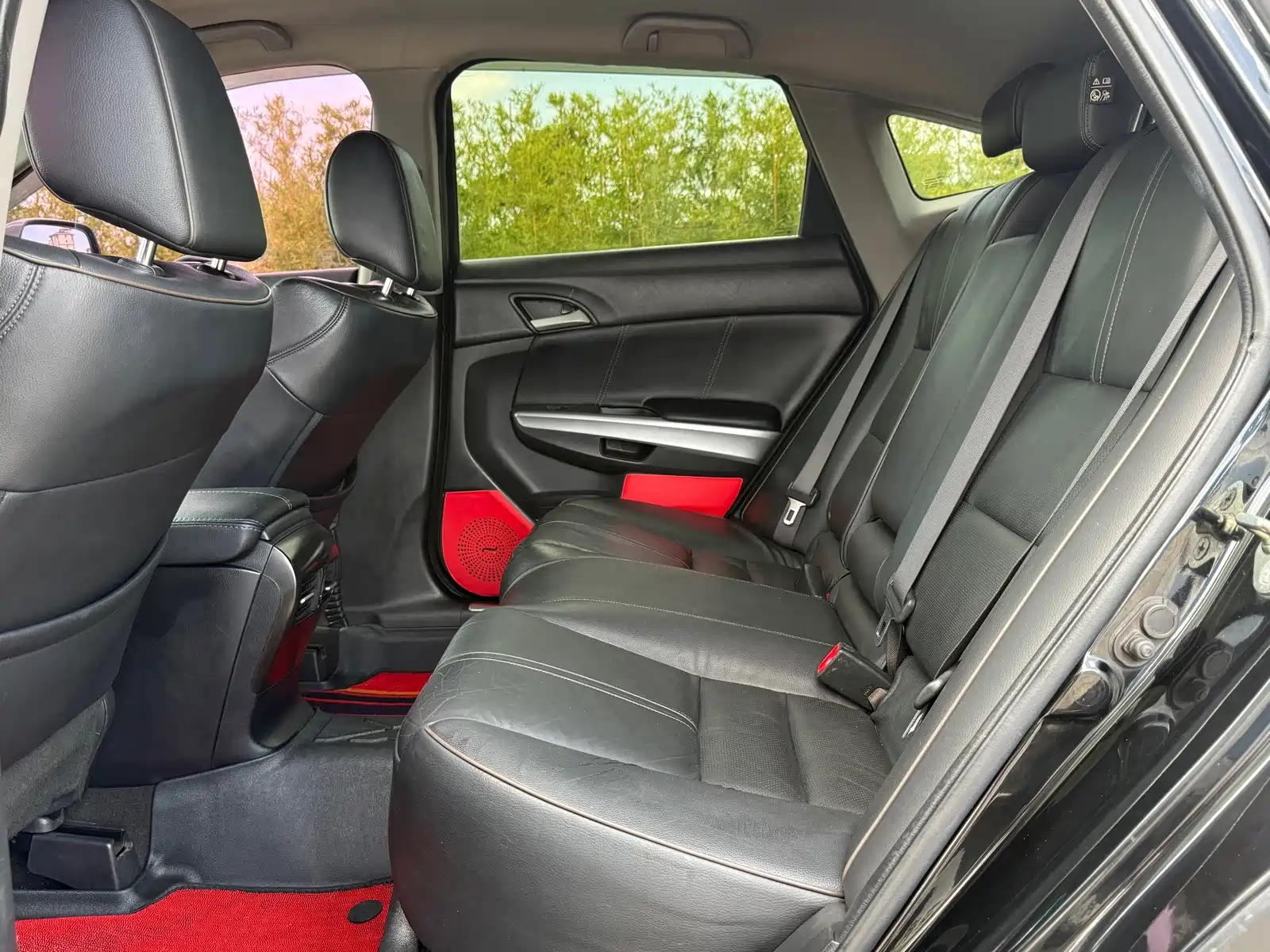 Photo 12 - Honda Crosstour