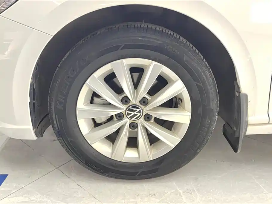 Volkswagen Lavida 2022 1.5L Auto Trend Edition фото 6