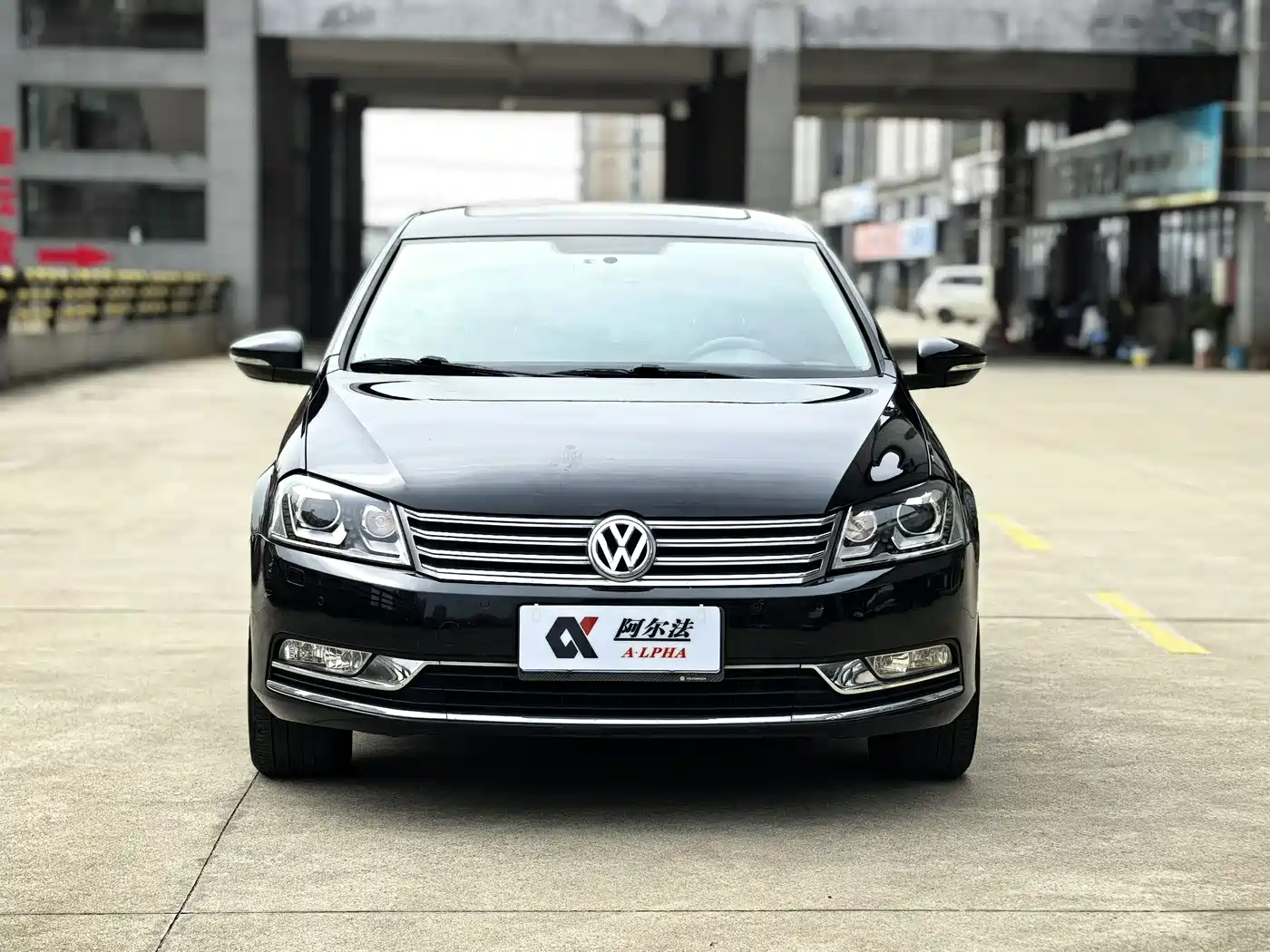 Volkswagen Magotan 2016 1.8TSI 25th Anniversary Edition фото 2