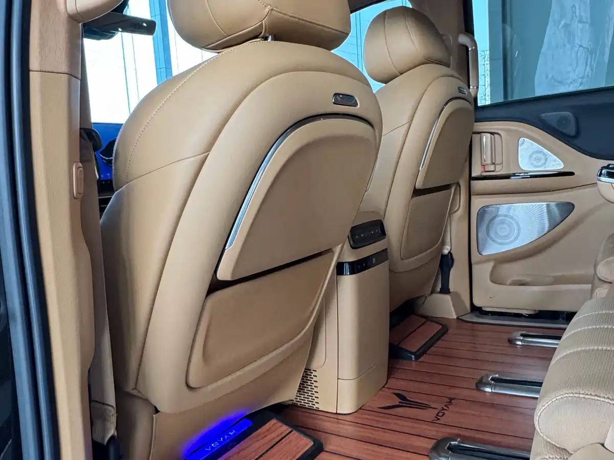 Voyah Auto Voyah Dreamer 2025 PHEV AWD Flagship Kunpeng Edition фото 6