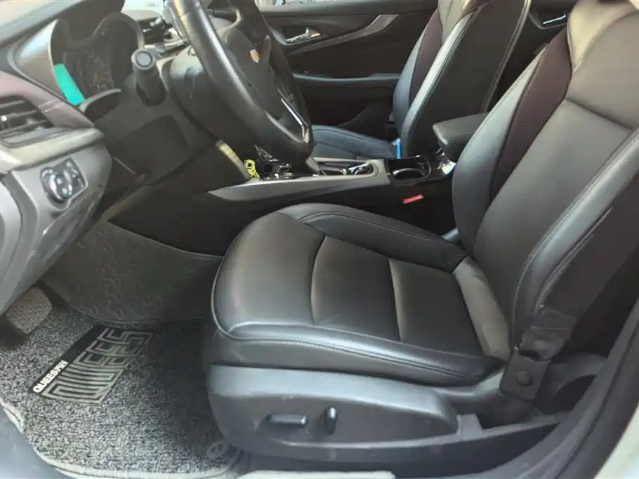 Chevrolet Malibu 2017 1.5T Automatic Luxury Edition фото 9