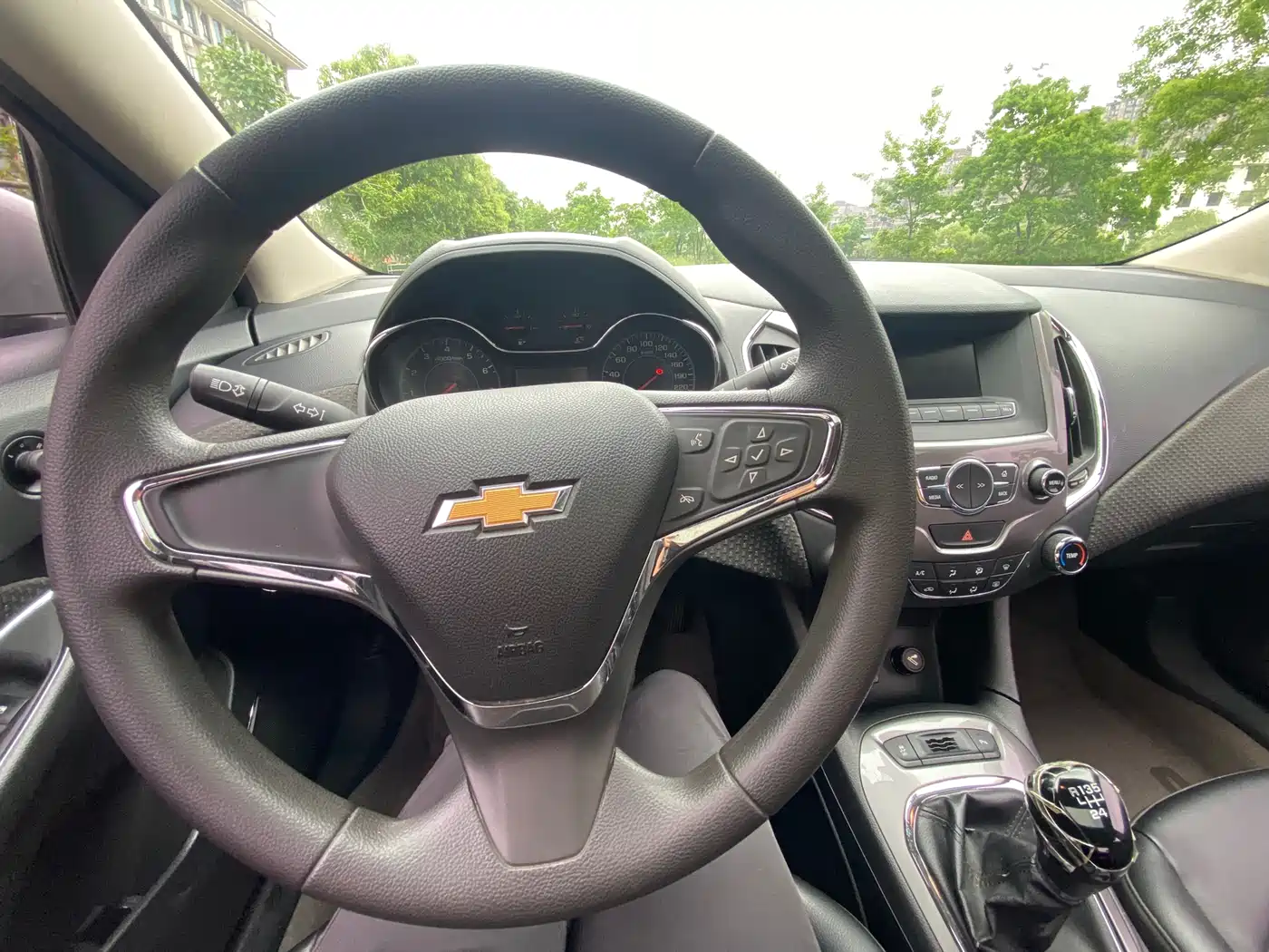 Chevrolet Cruze 2015 1.5L Manual Elite Edition фото 14