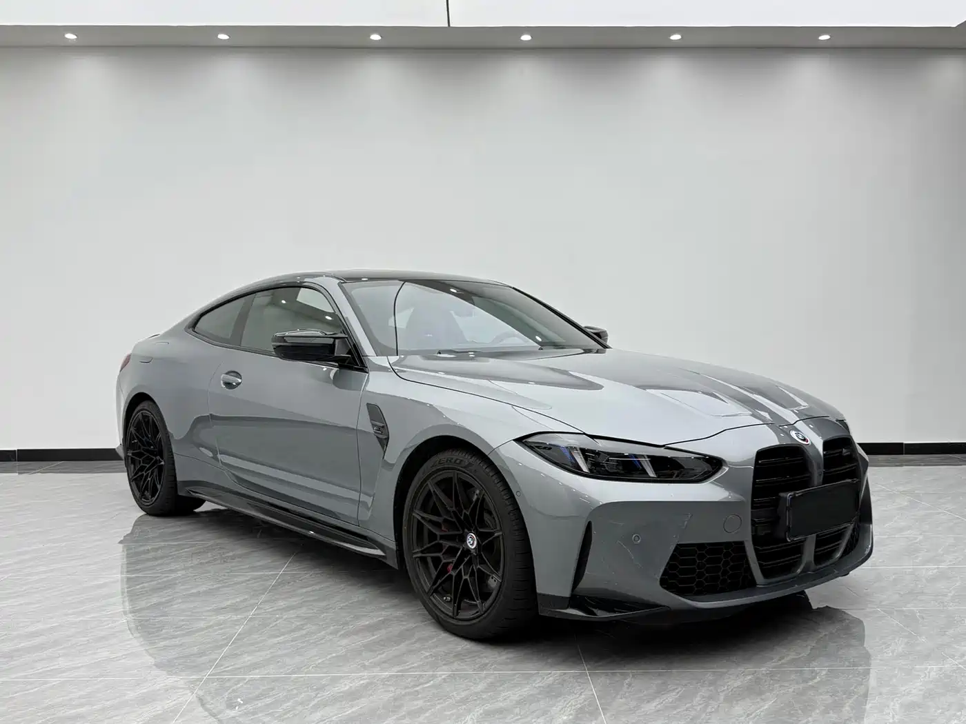 BMW M4 2024 BMW M4 Coupe M xDrive Competition фото 3