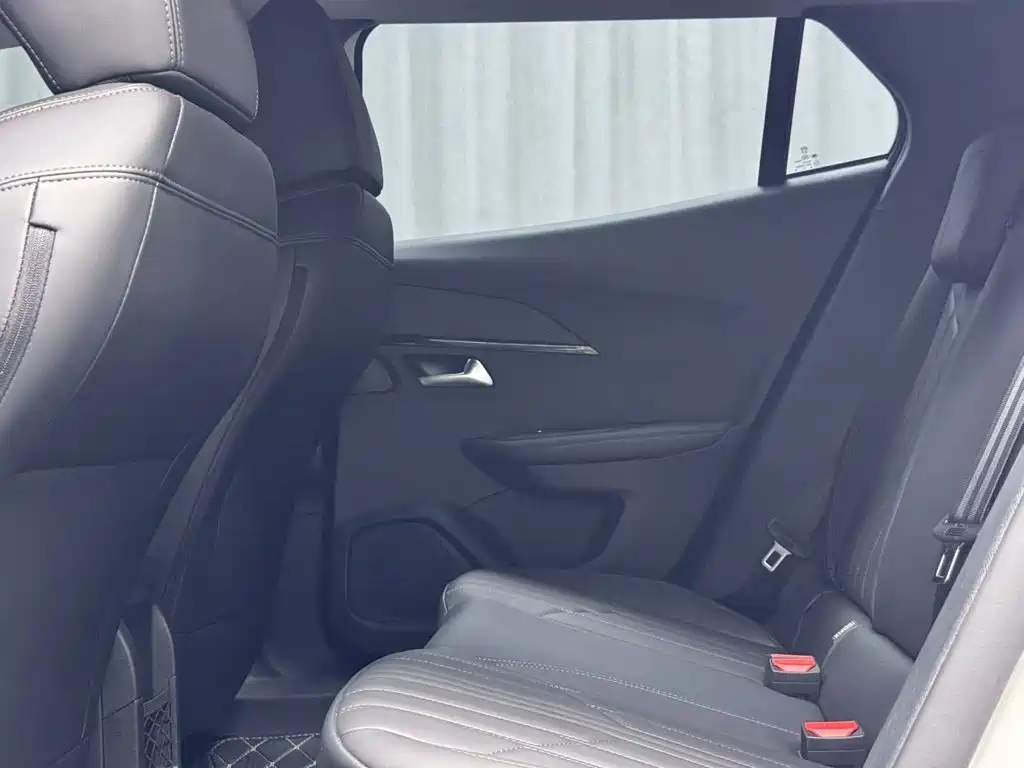 Peugeot 2008 2023 2022 230THP THE ONE