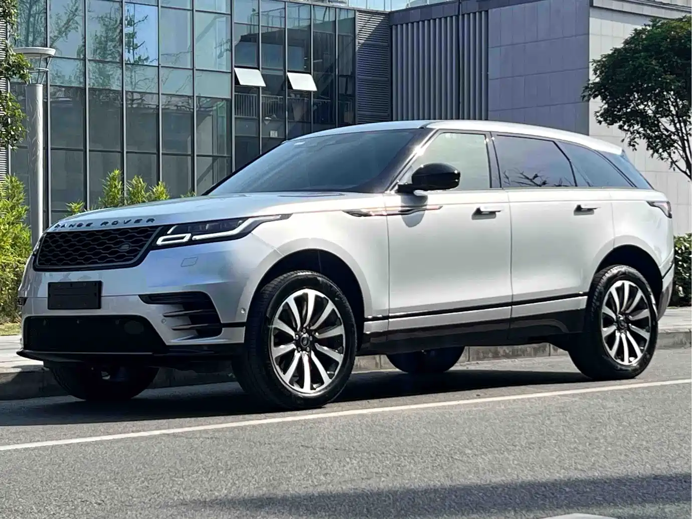 Land Rover Range Rover Velar 2021 P340 R-DYNAMIC SE