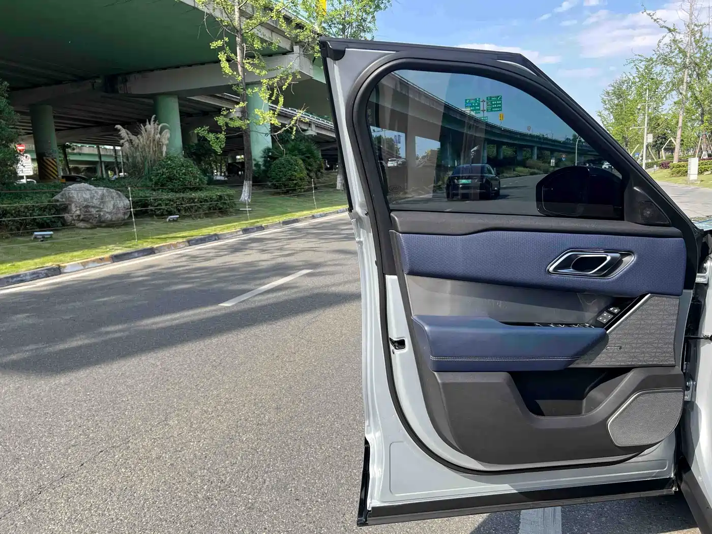 Land Rover Range Rover Velar 2021 P340 R-DYNAMIC SE фото 5