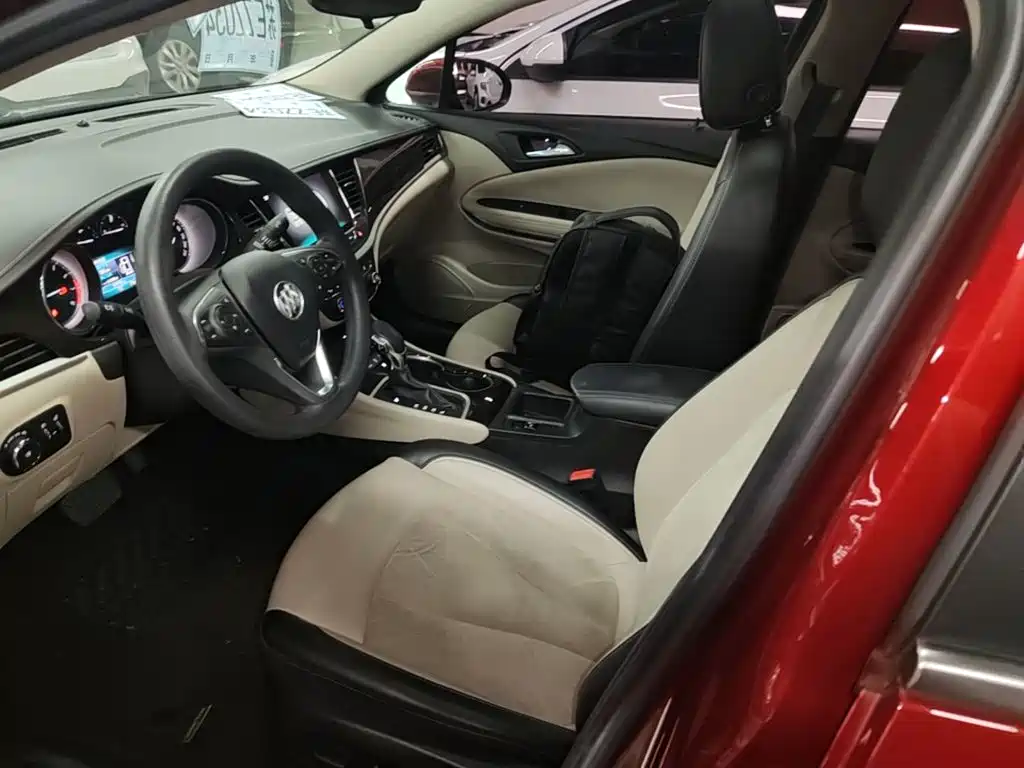 Photo 15 - Buick Verano