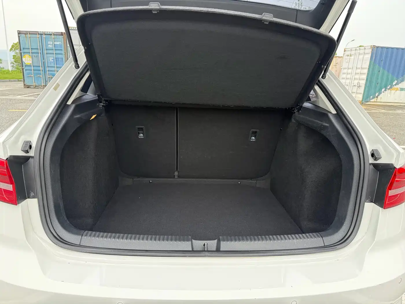 Volkswagen Lavida 2019 Hatchback 200TSI DSG Comfort Edition China VI фото 14