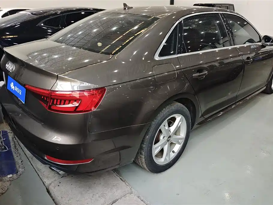 Audi A4L 2017 40 TFSI Progressive фото 3