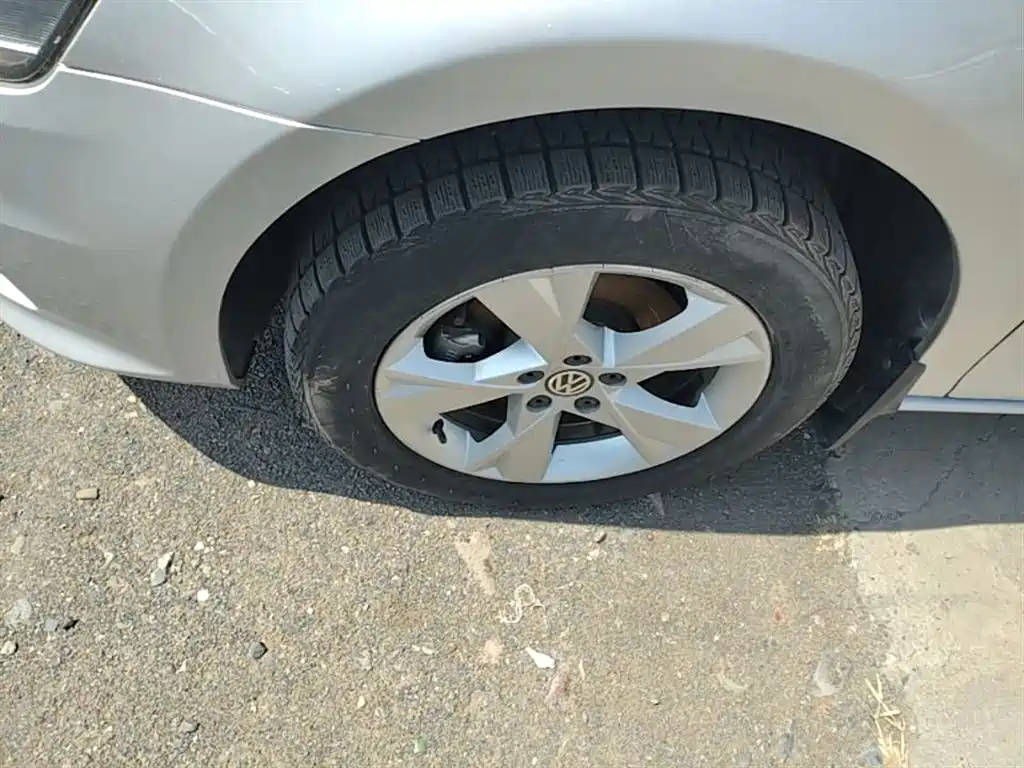 Volkswagen Bora 2014 1.6L Automatic Comfort Edition фото 23