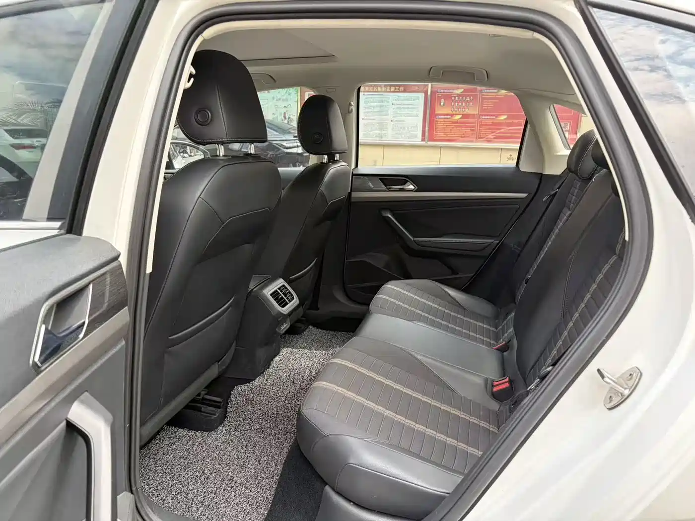 Volkswagen Lavida 2019 1.5L Auto Vision Edition China VI фото 11