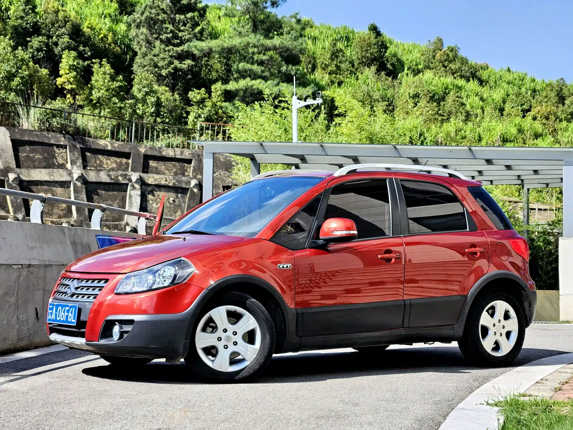 Фото 1 - Suzuki SX4