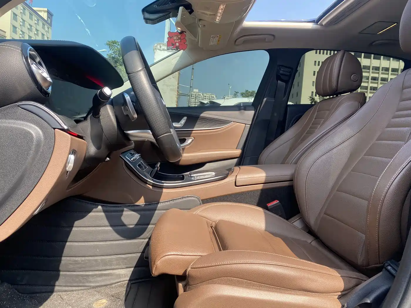 Mercedes-Benz E-Class 2019 E 260 L Sport фото 14