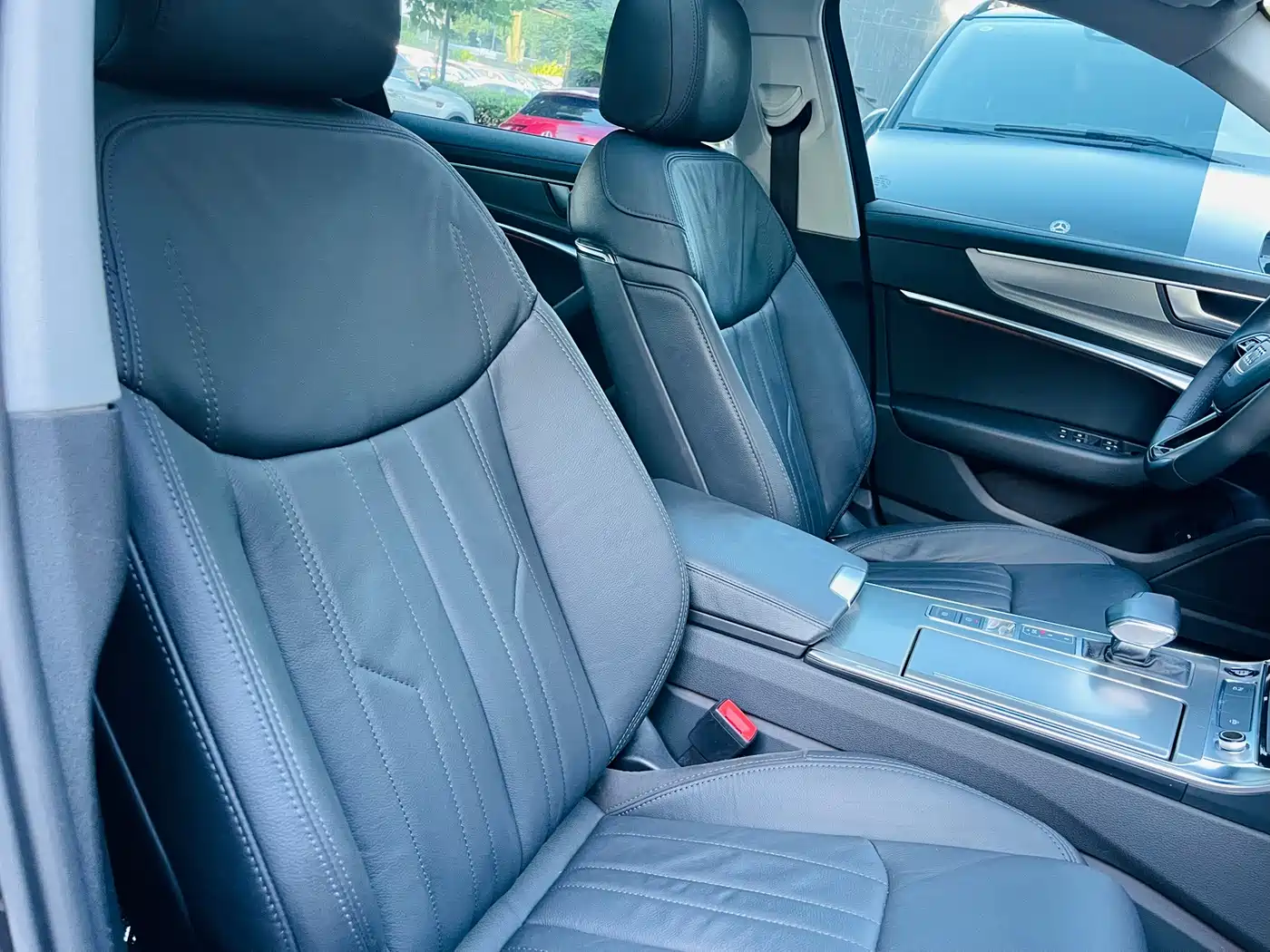 Фото 27 - Audi A6L