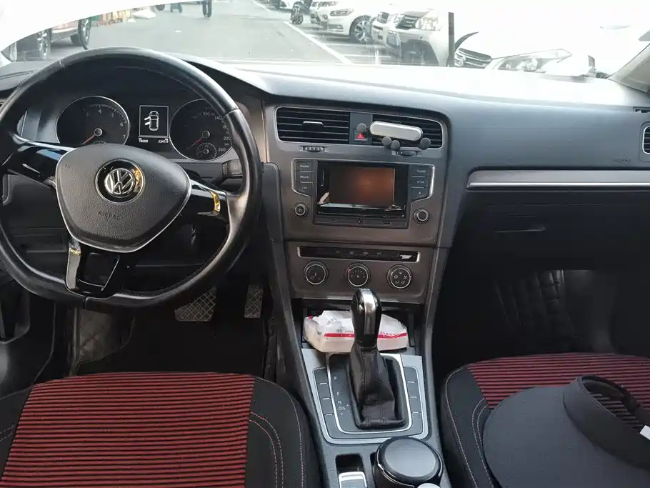 Volkswagen Golf 2015 1.4TSI Automatic Comfort фото 12