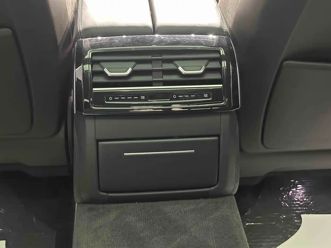 Audi A8 2021 A8L 50 TFSI quattro Luxury фото 13