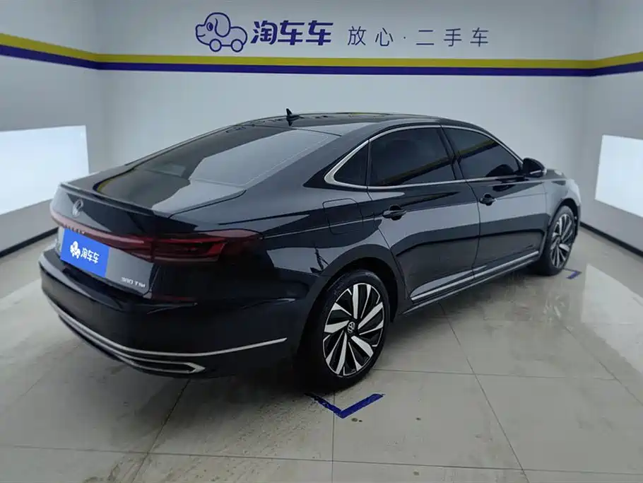 Volkswagen Passat 2025 Outstanding 380TSI Dragon Soaring Edition фото 3