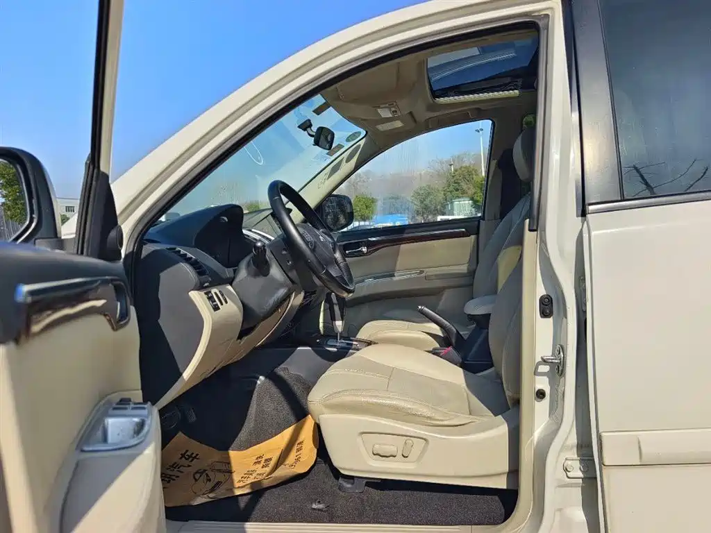 Mitsubishi Pajero Sport 2013 3.0L Automatic 2WD Luxury фото 6