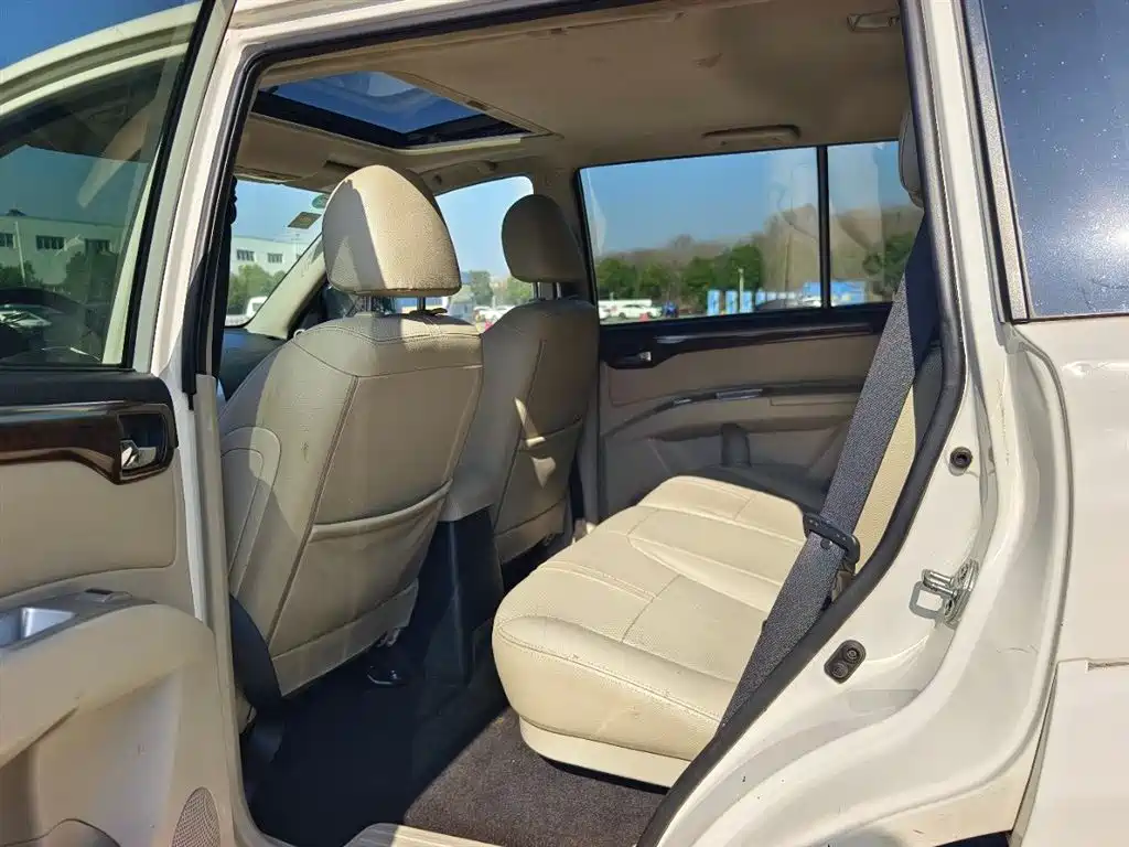 Mitsubishi Pajero Sport 2013 3.0L Automatic 2WD Luxury фото 7