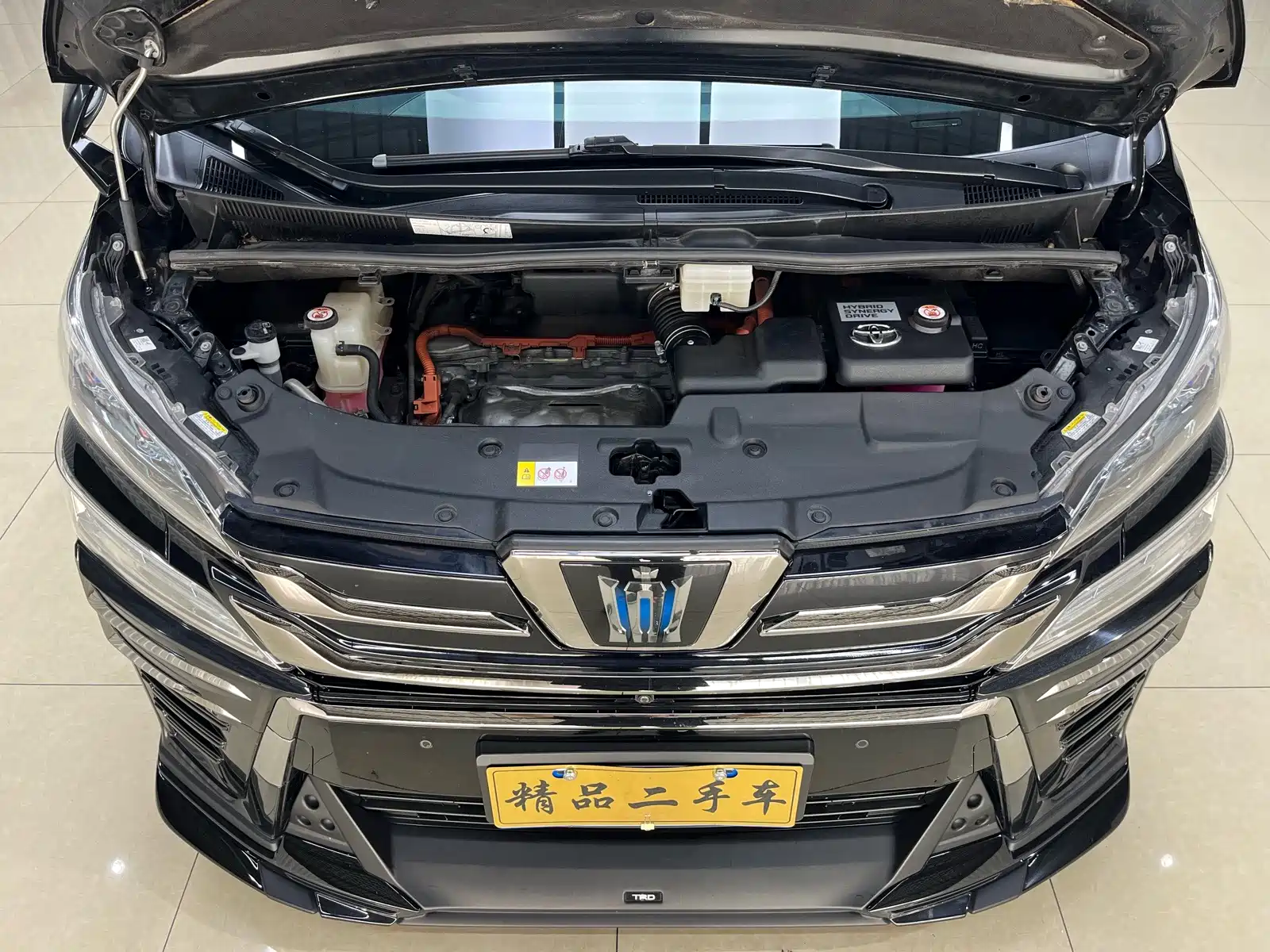 Фото 16 - Toyota Vellfire