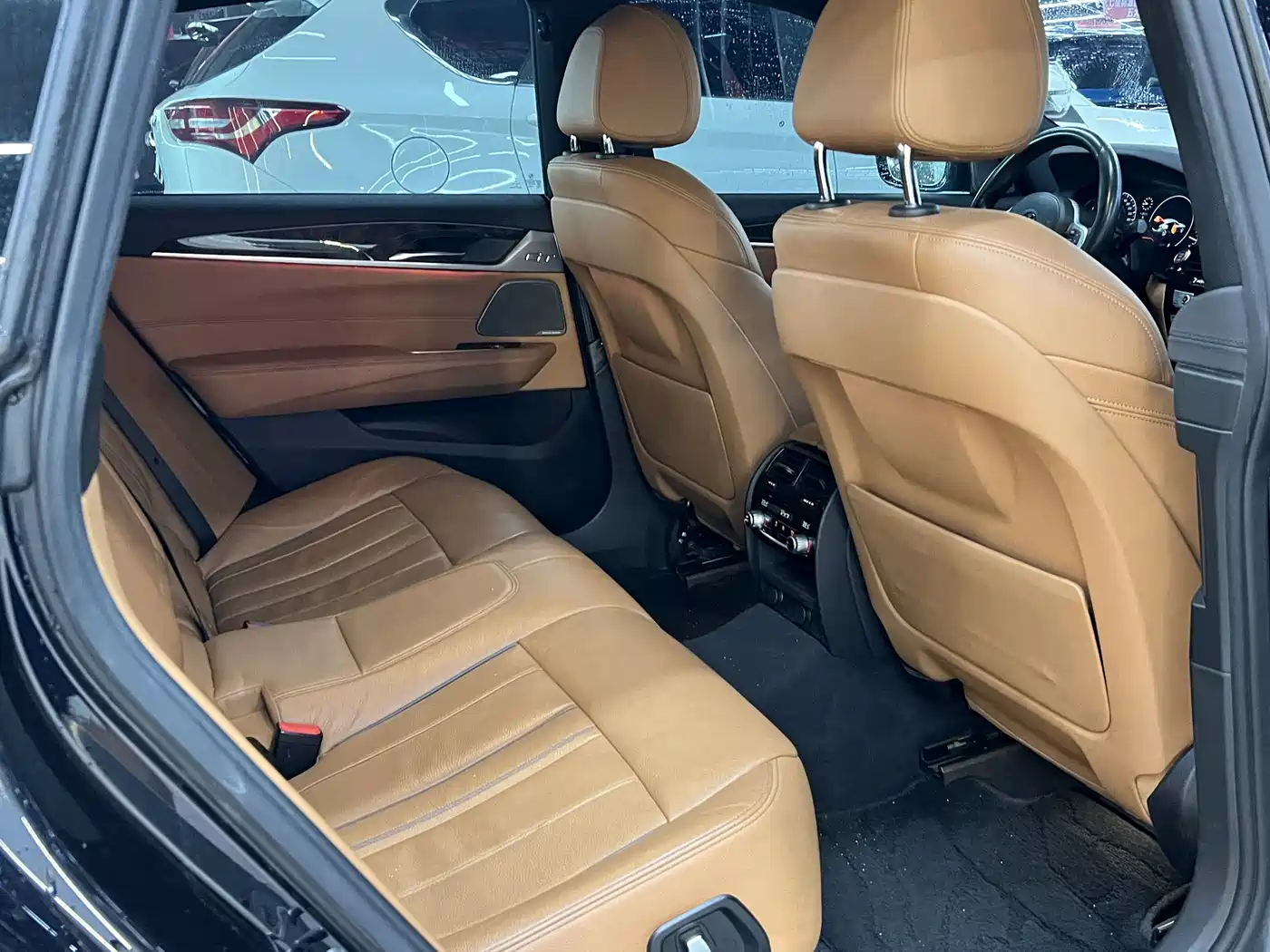 BMW 6 Series GT 2019 630i M Sport Package фото 11