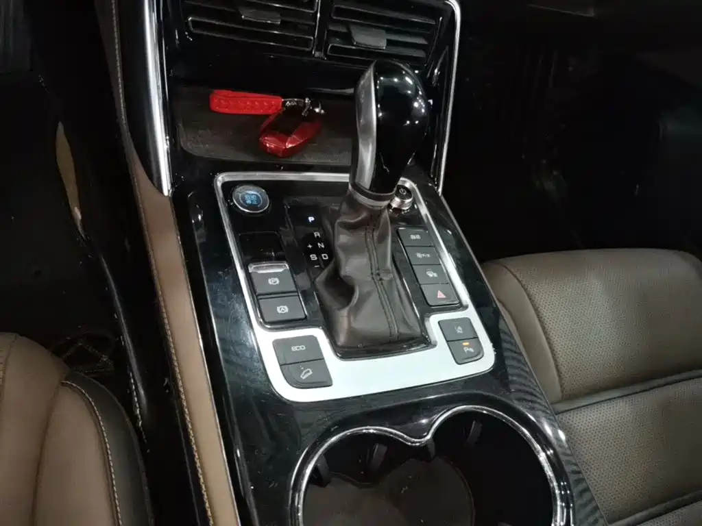 BYD Tang 2021 2.0T Automatic Flagship фото 14