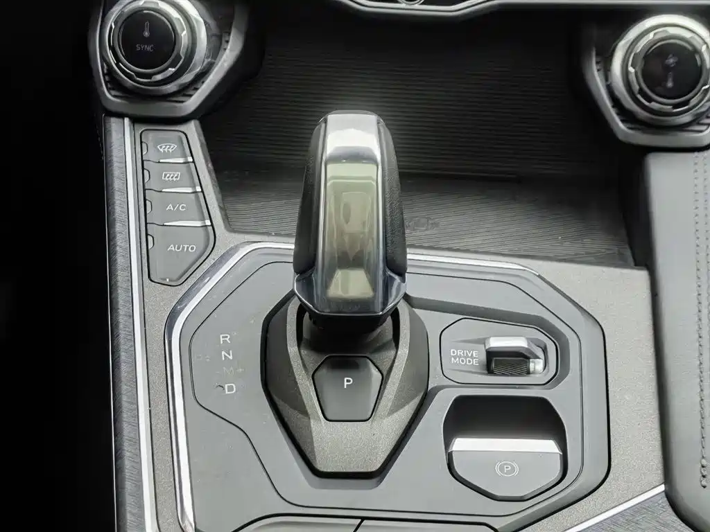 Lynk & Co 01 2021 2.0TD 2WD Pro фото 13