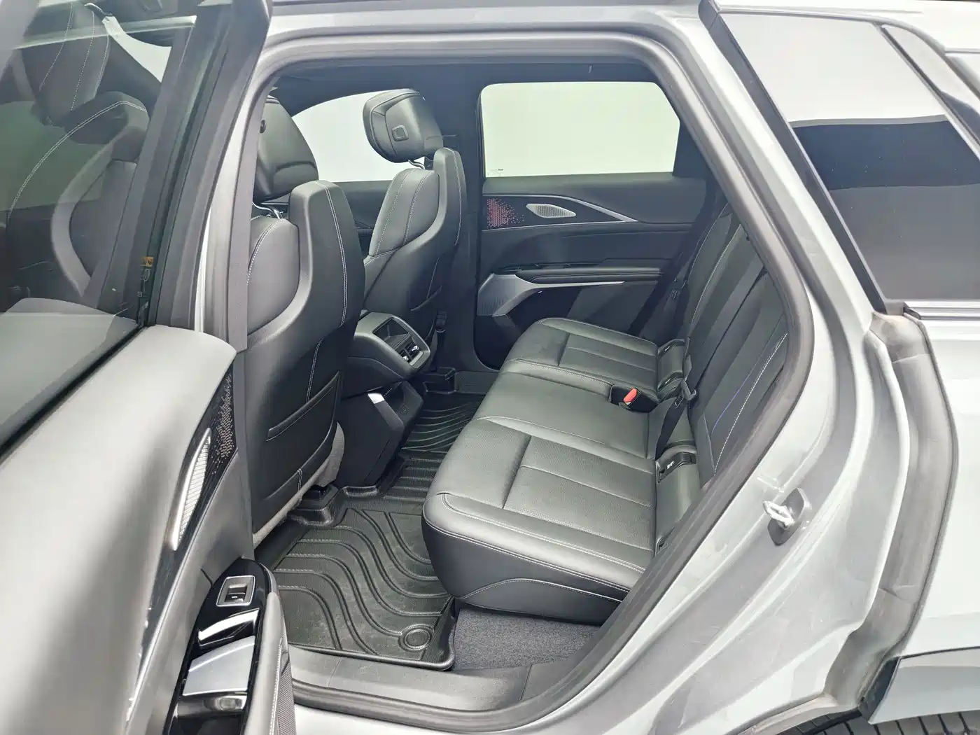 Cadillac IQ Rui Ge 2025 2022 RWD Long Range Luxury Edition