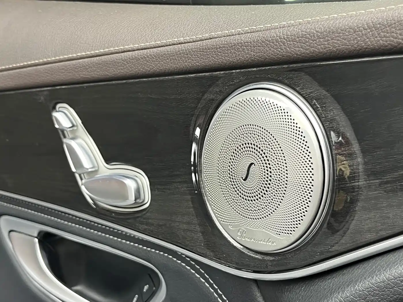Mercedes-Benz GLC 2018 Facelift GLC 200 4MATIC фото 10
