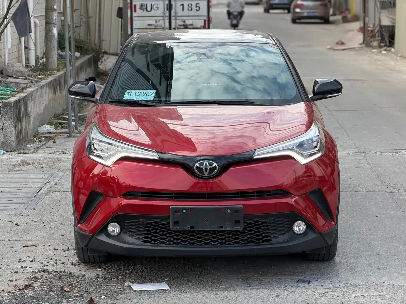 Toyota C-HR 2020 Model 2.0L Luxury фото 2