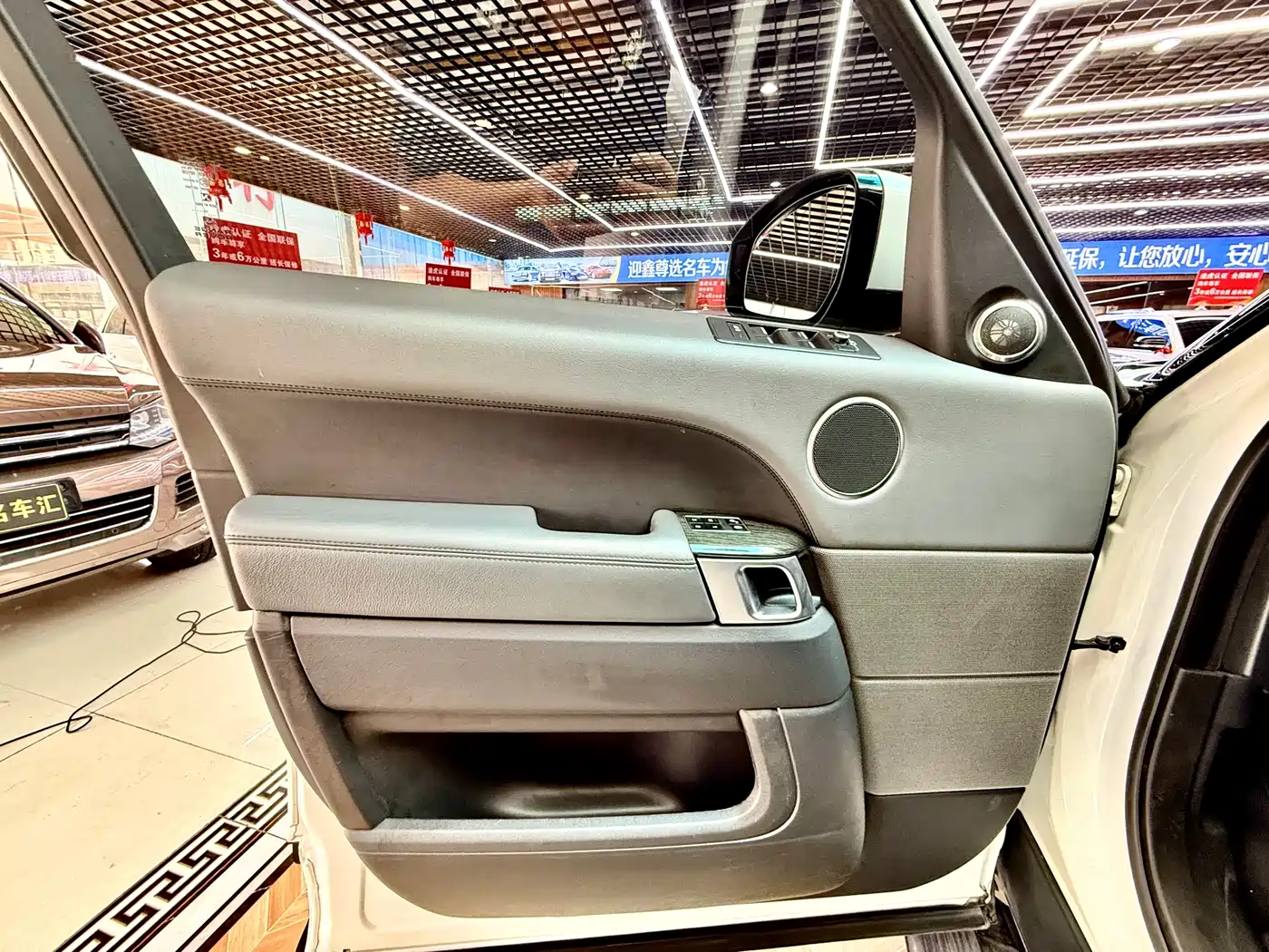 Land Rover Range Rover Sport 2014 3.0 SC V6 HSE фото 7
