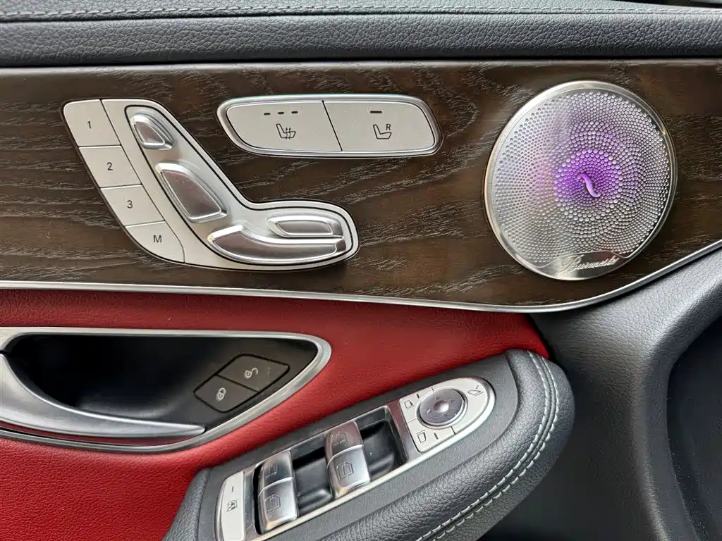 Mercedes-Benz GLC 2020 Facelift GLC 260 L 4MATIC Luxury фото 17