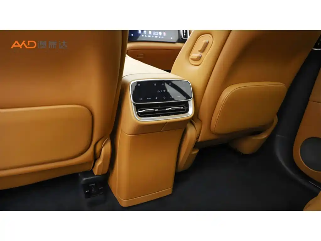 AITO Wenjie AITO M8 2025 Model Extended Range Ultra Edition 53.4kWh 5-Seater фото 9
