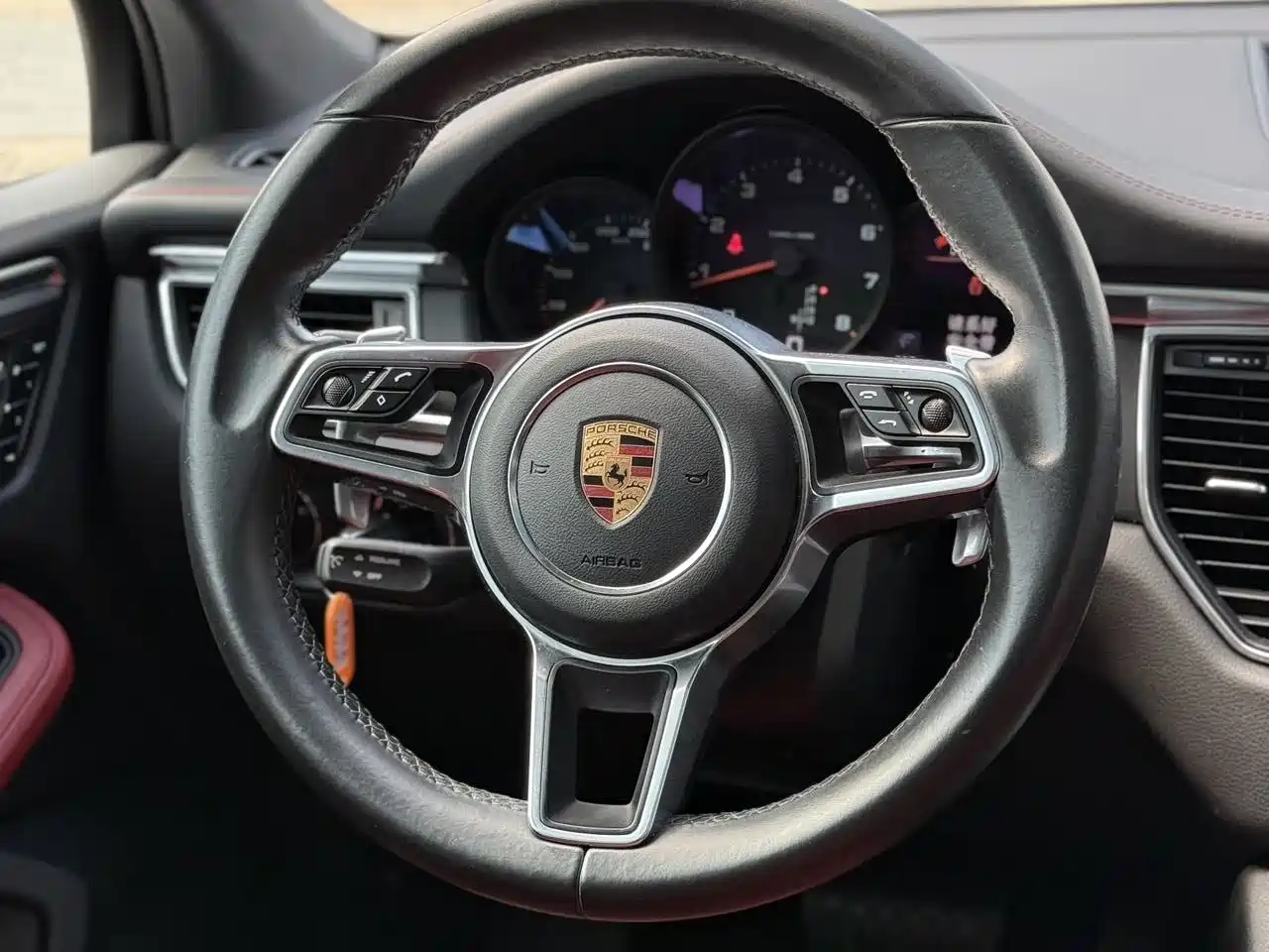 Porsche Macan 2017 Macan 2.0T фото 10