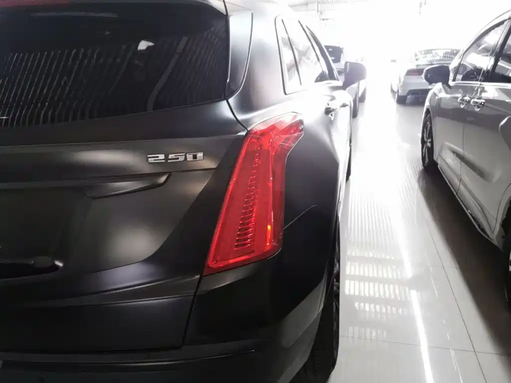Cadillac XT5 2016 25T Luxury Model фото 8