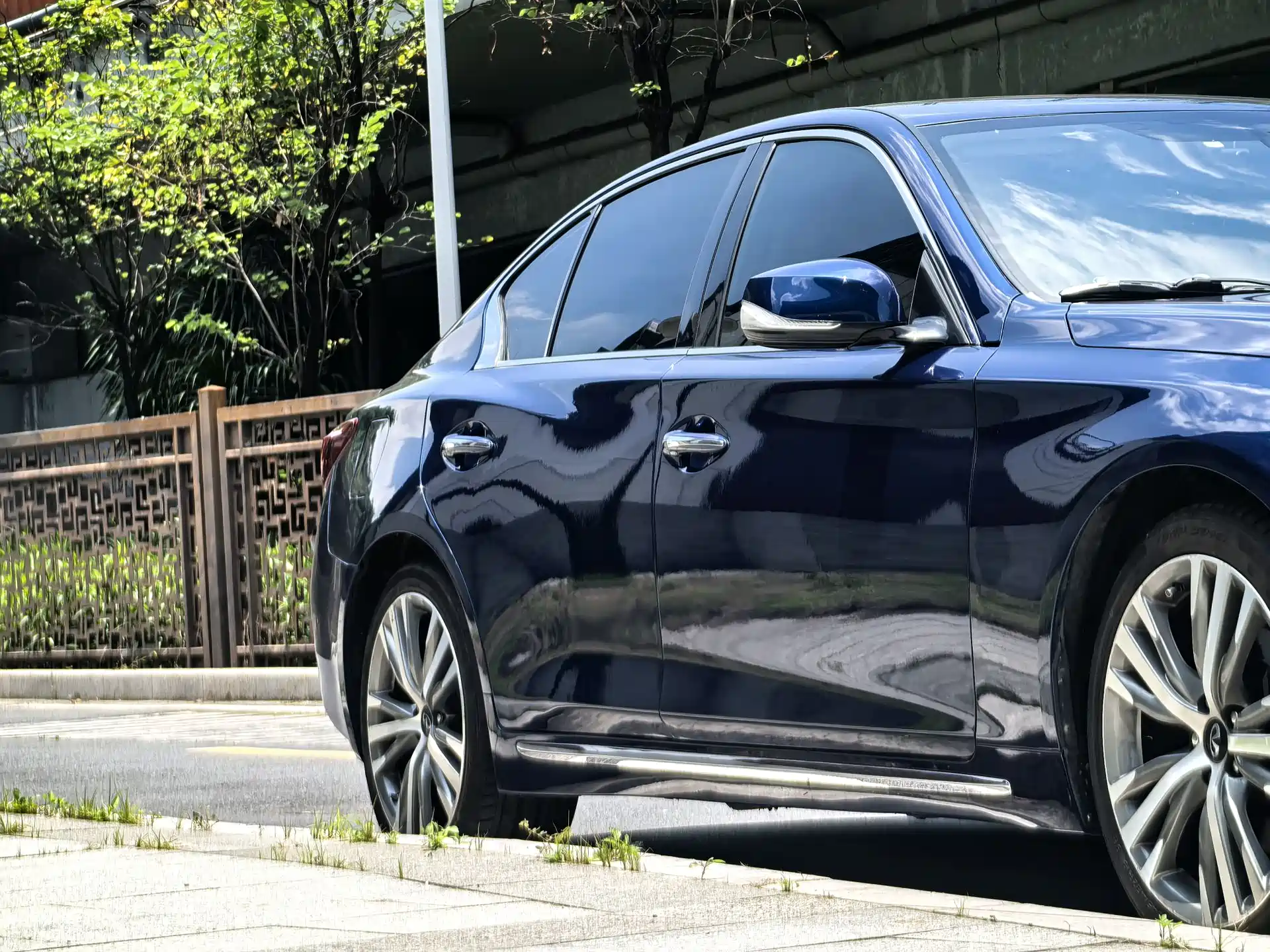 Фото 8 - Infiniti Q50L