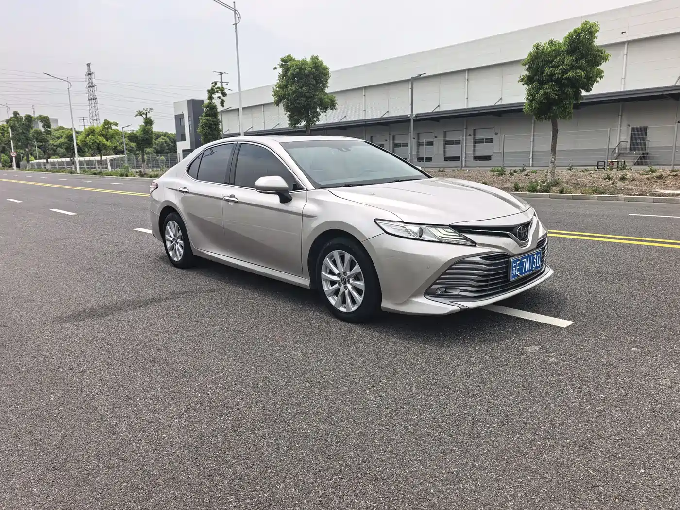 Toyota Camry 2018 2.0G Luxury Edition фото 3