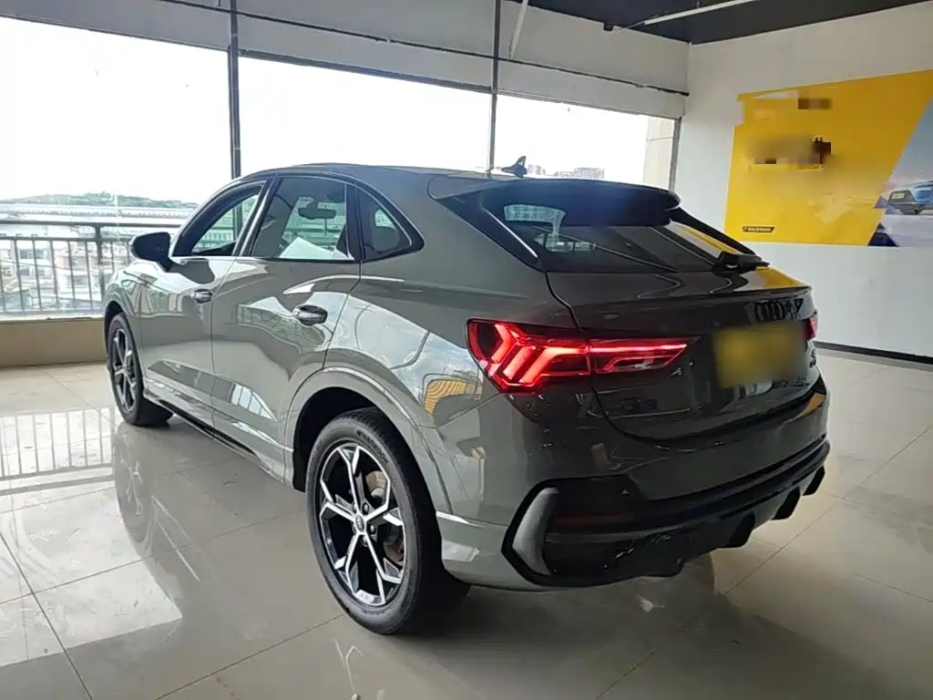 Audi Q3 Sportback 2025 2024 40 TFSI Fashion